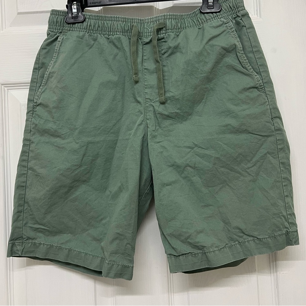 NEVER WORN Gap Easy Short 9”